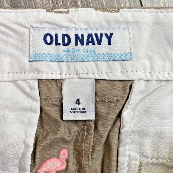 Old Navy Pink Flamingo Chino Shorts Tan & Pink embroidery ladies size 4 preppy - Picture 5 of 9